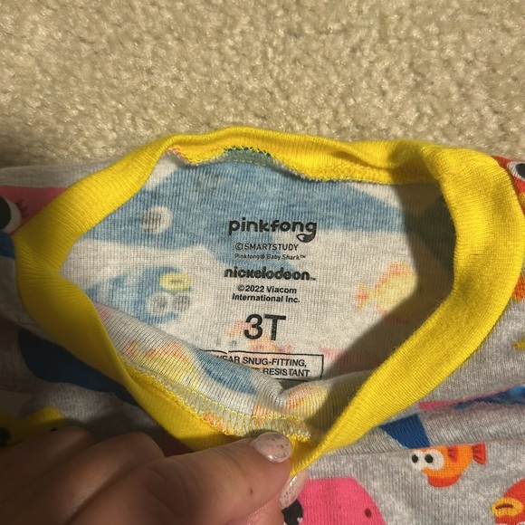 Boys Nickelodeon pinkfong baby shark pajama sets size 3T - Picture 5 of 8